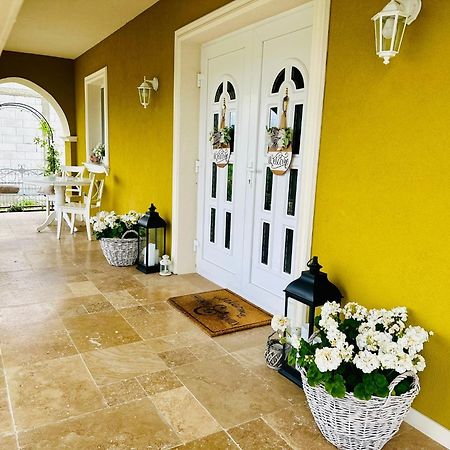 Alma Rezidence Bed and Breakfast Τούρντα Εξωτερικό φωτογραφία