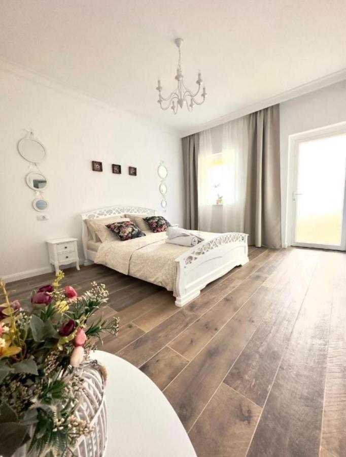 Alma Rezidence Bed and Breakfast Τούρντα Εξωτερικό φωτογραφία
