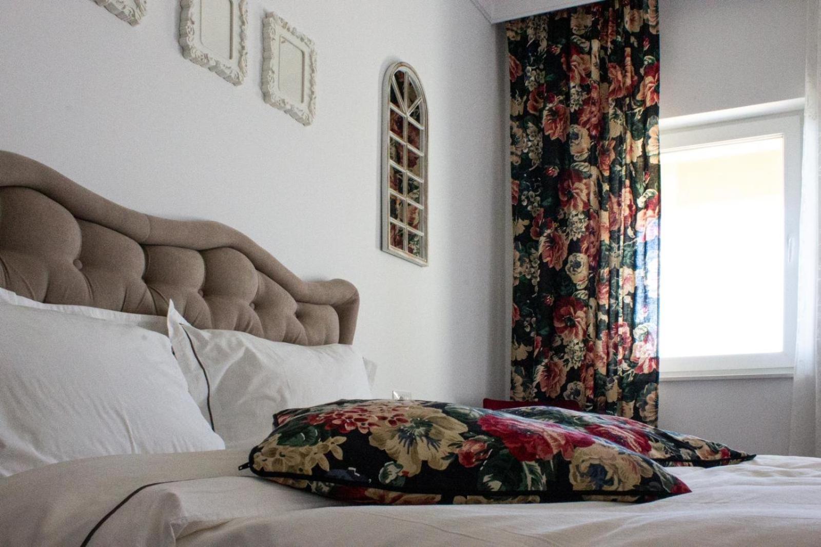 Alma Rezidence Bed and Breakfast Τούρντα Εξωτερικό φωτογραφία